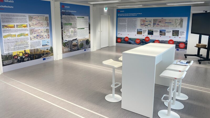 Das Infozentrum Friedrichsfeld bietet einen Überblick über die Gesamtmaßnahme und den Bauabschnitt Voerde-Friedrichsfeld im Detail. Foto: Deutsche Bahn AG Das Infozentrum Friedrichsfeld bietet einen Überblick über die Gesamtmaßnahme und den Bauabschnitt Voerde-Friedrichsfeld im Detail. Foto: Deutsche Bahn AG
