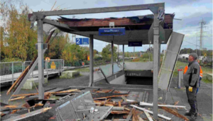 Der Haltepunkt Friedrichsfeld entfällt bis auf Weiteres als Halt und wird rundum erneuert. 